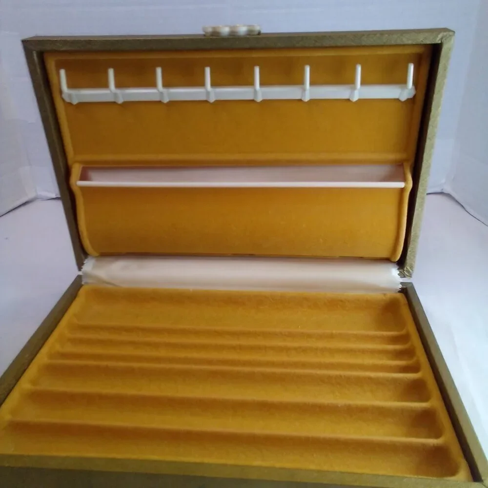 Vintage Jewlery Box Wood Padded Top Felt Lined Gold Color 12